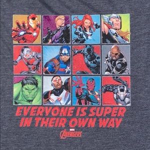 Marvel Avengers T Shirt Men’s size Large